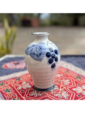 Vtg Aizu Hongo ware Blue/White Grape Motif Small Porcelain Ceramic Vase